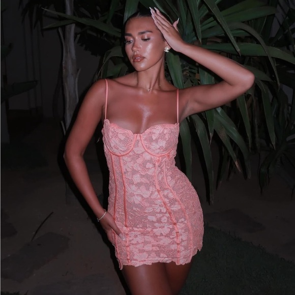 HOUSE OF CB ILAYDA Sorbet Embroidered Floral Lace Mini DRESS Size M $285 - Picture 5 of 15